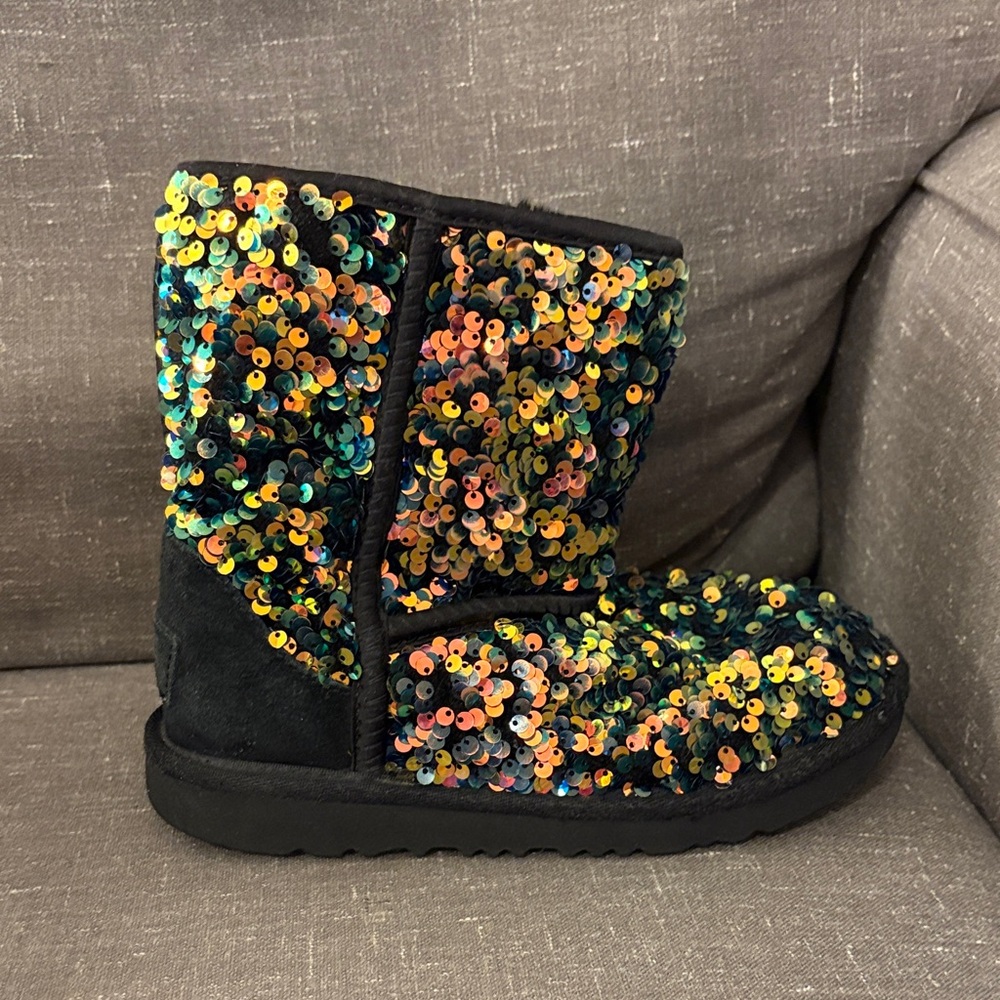 UGG Classic Short Stellar Sequin Boots - Picture 2 of 9
